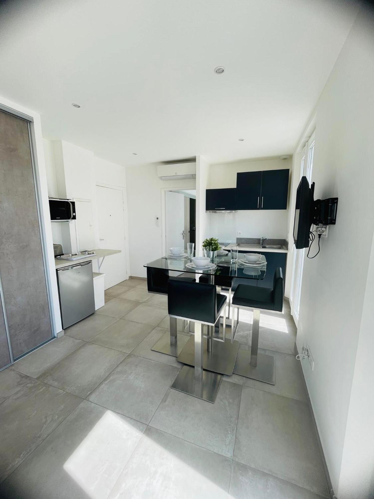 Appartement Port De Sanary Экстерьер фото